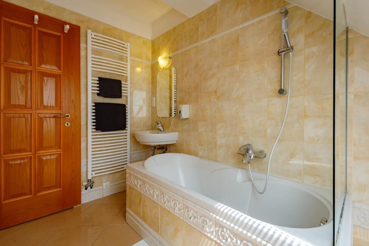 Villa Muzsa Deluxe بالاتونفوريد المظهر الخارجي الصورة